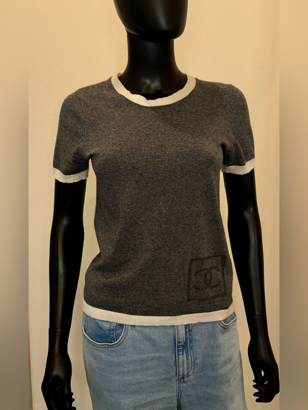 Vintage CHANEL Sports 2008 Wool Knit Top Gray & Ivory Made in Italy Size 40 - Picture 4 of 12